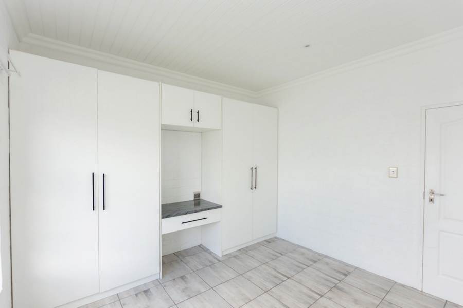 3 Bedroom Property for Sale in Atlantic Shores Beachfront Estate Western Cape